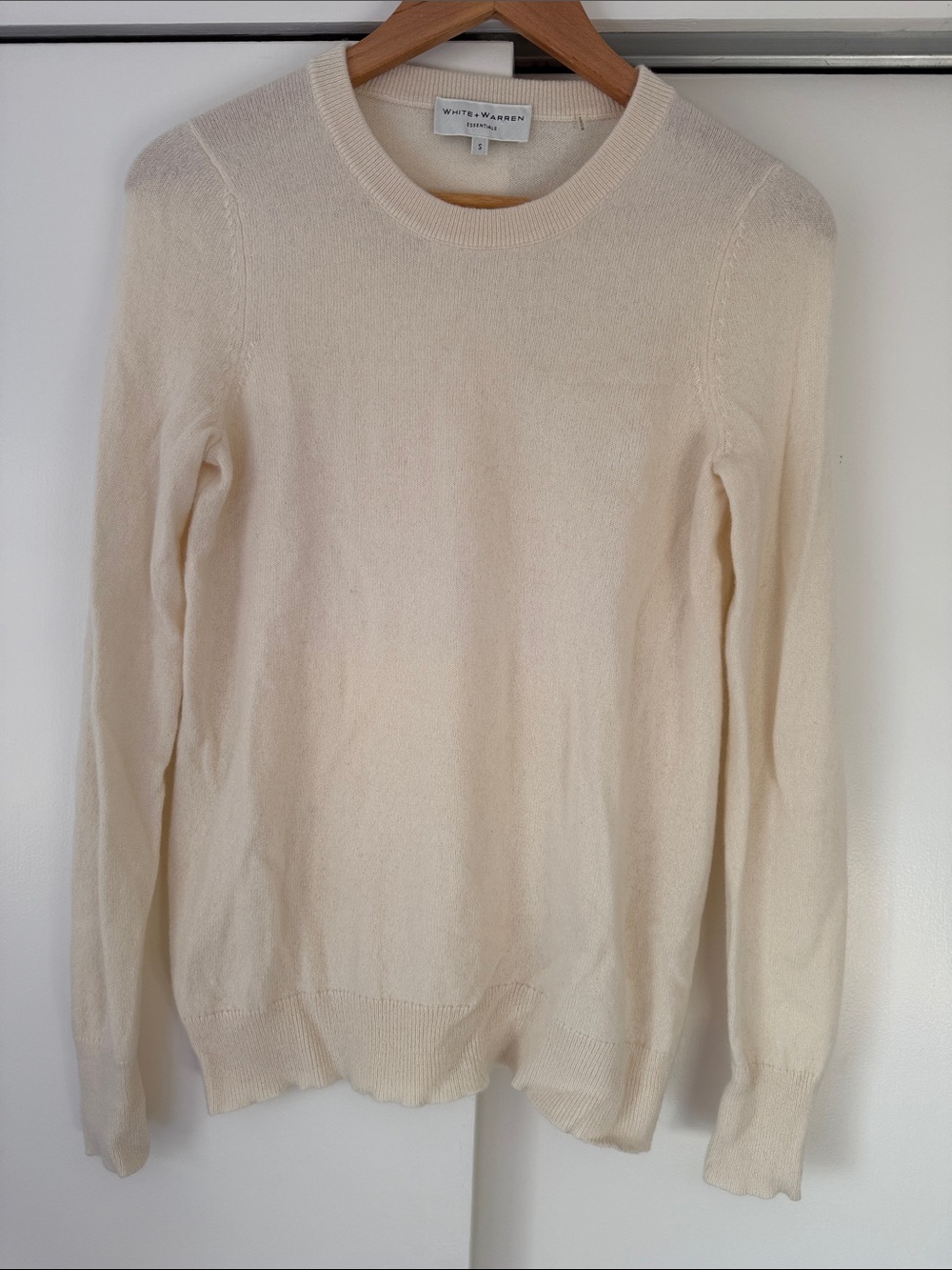 White + Warren Ivory Crewneck Cashmere Sweater